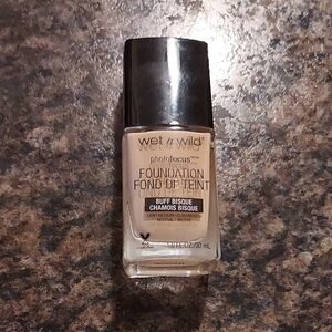 wet n wild PhotoFocus Foundation - Buff Bisque Shade